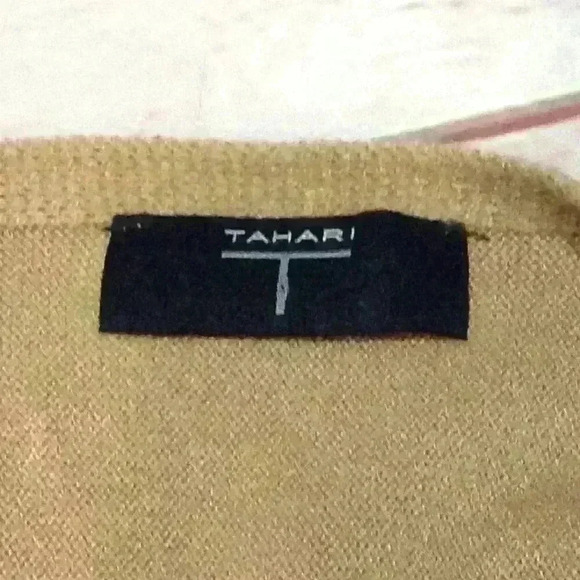 Tahari Batwing Dolman Sleeve Sweater; Size: XL.  Ribbed front, Boxy, Tan - Picture 4 of 4